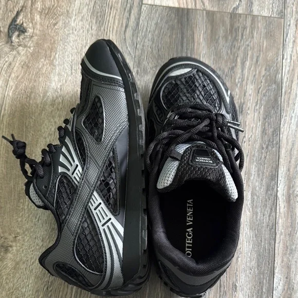 Bottega Veneta Black and Gray Athletic Shoes Sleek Design Bottega Veneta | Shoes | Bottega Veneta Black And Gray  main image 2